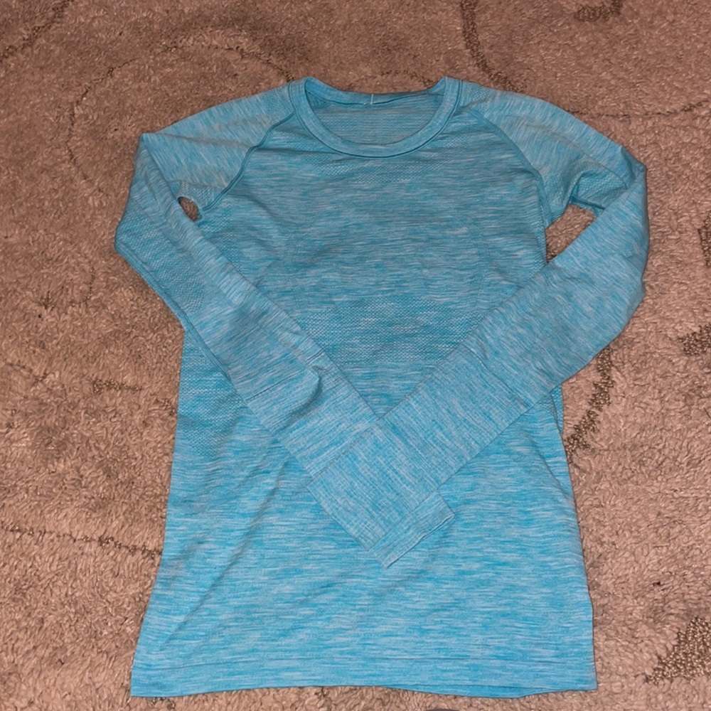 Lululemon long sleeve swiftly